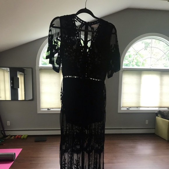 Dress - Picture 2 of 4